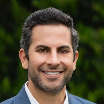 EricChaghouriMD 641h e1758224525342